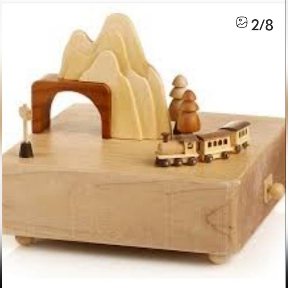 Wooderful Life Collectible Christmas Musical Box. New with tag. - Picture 1 of 8